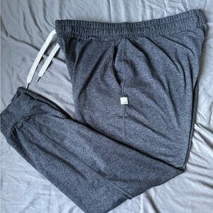 Vuori Heather Charcoal Gray Jogger Sweatpants